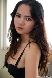 PEEK32
